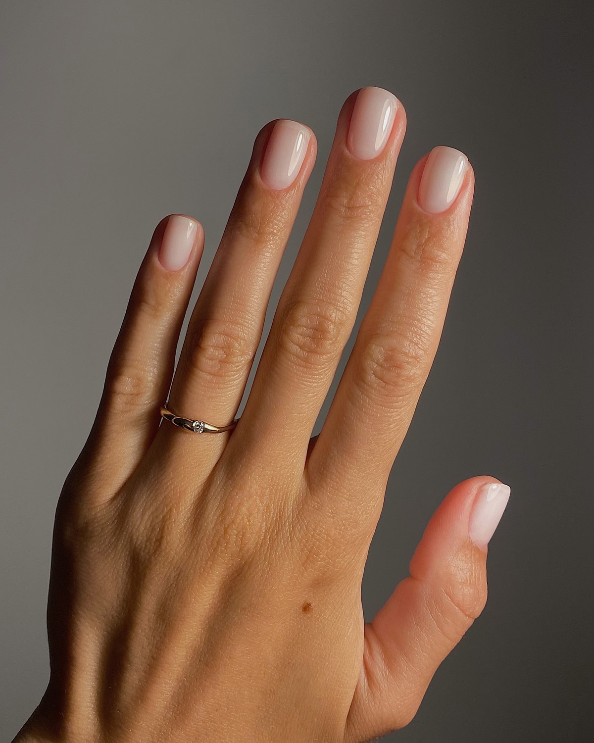 Маникюр, который выглядит аккуратно и дорого без дизайна