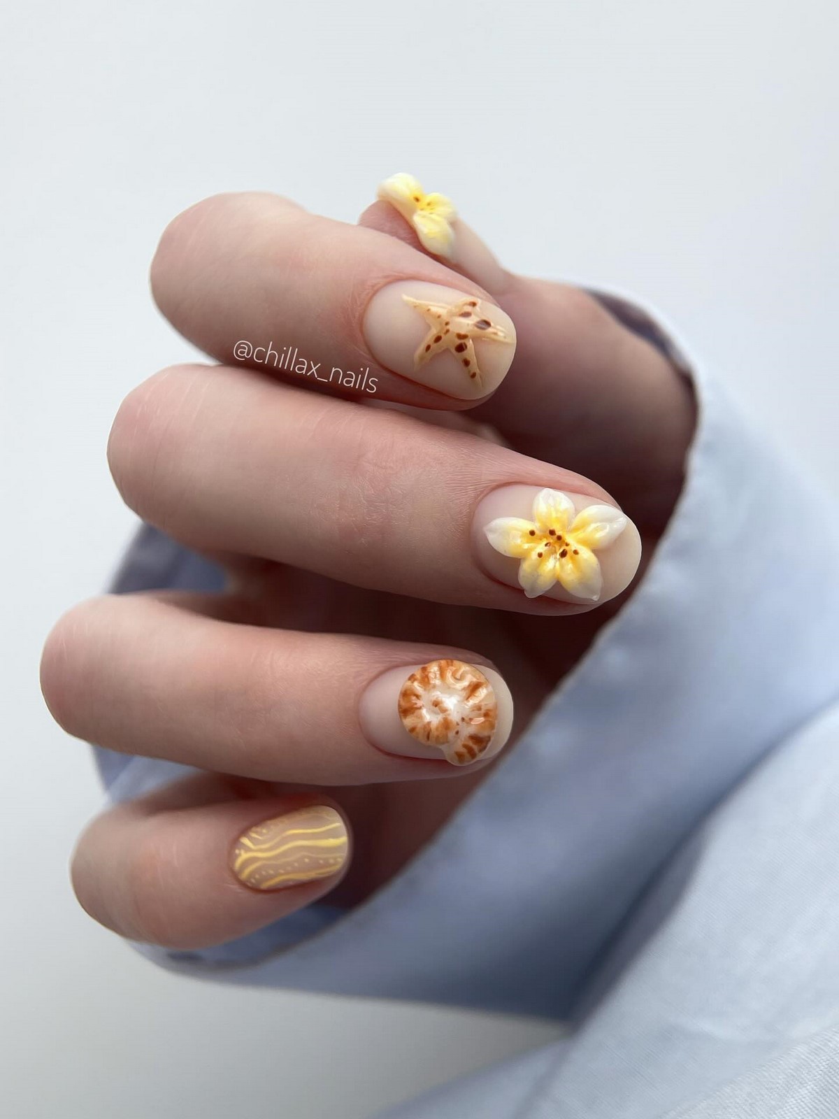 Маникюр 2026: какие детали делают дизайн дешевым