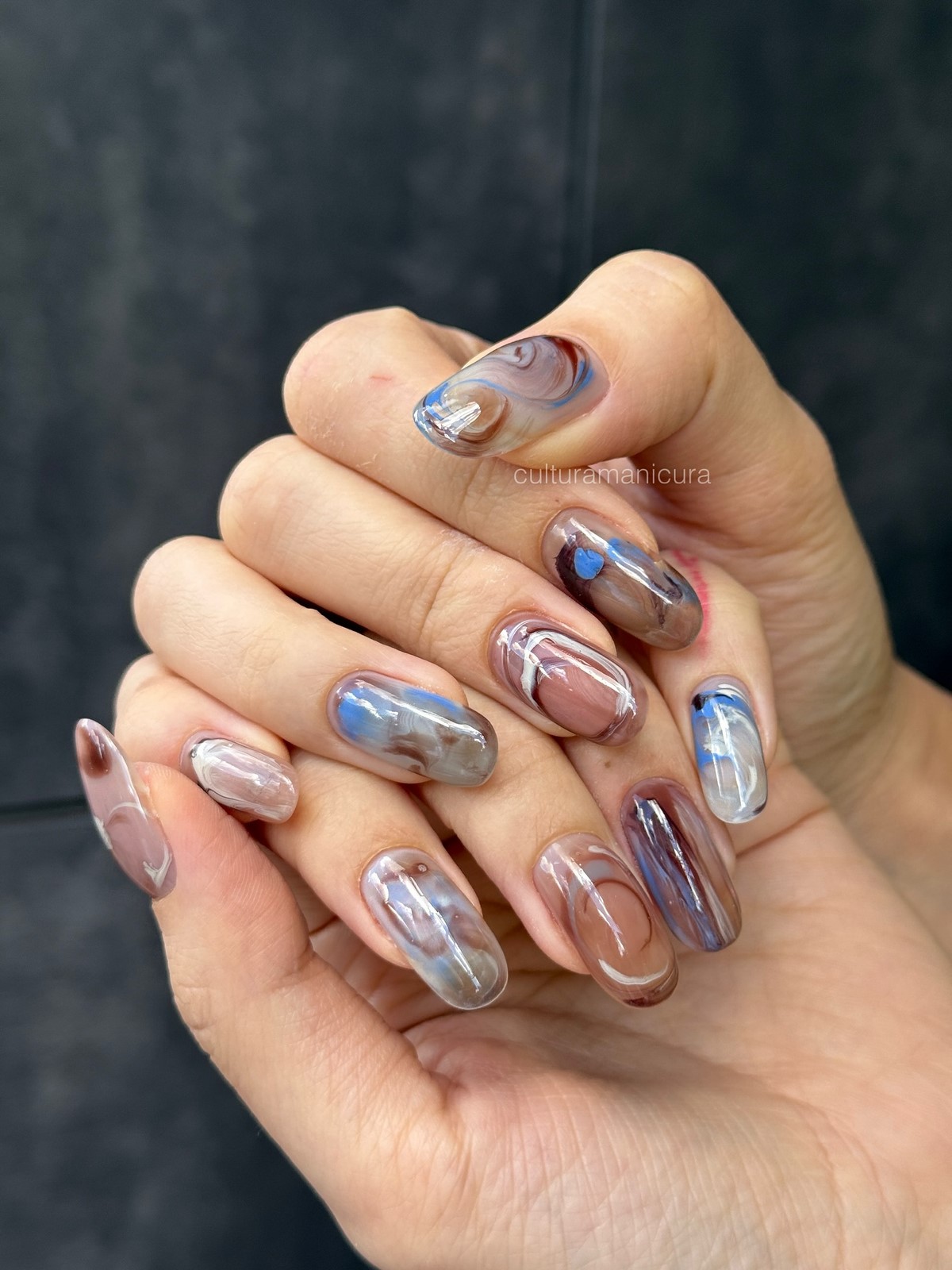 Маникюр 2026: какие детали делают дизайн дешевым