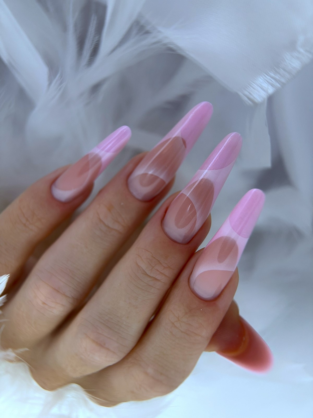 Маникюр 2026: какие детали делают дизайн дешевым