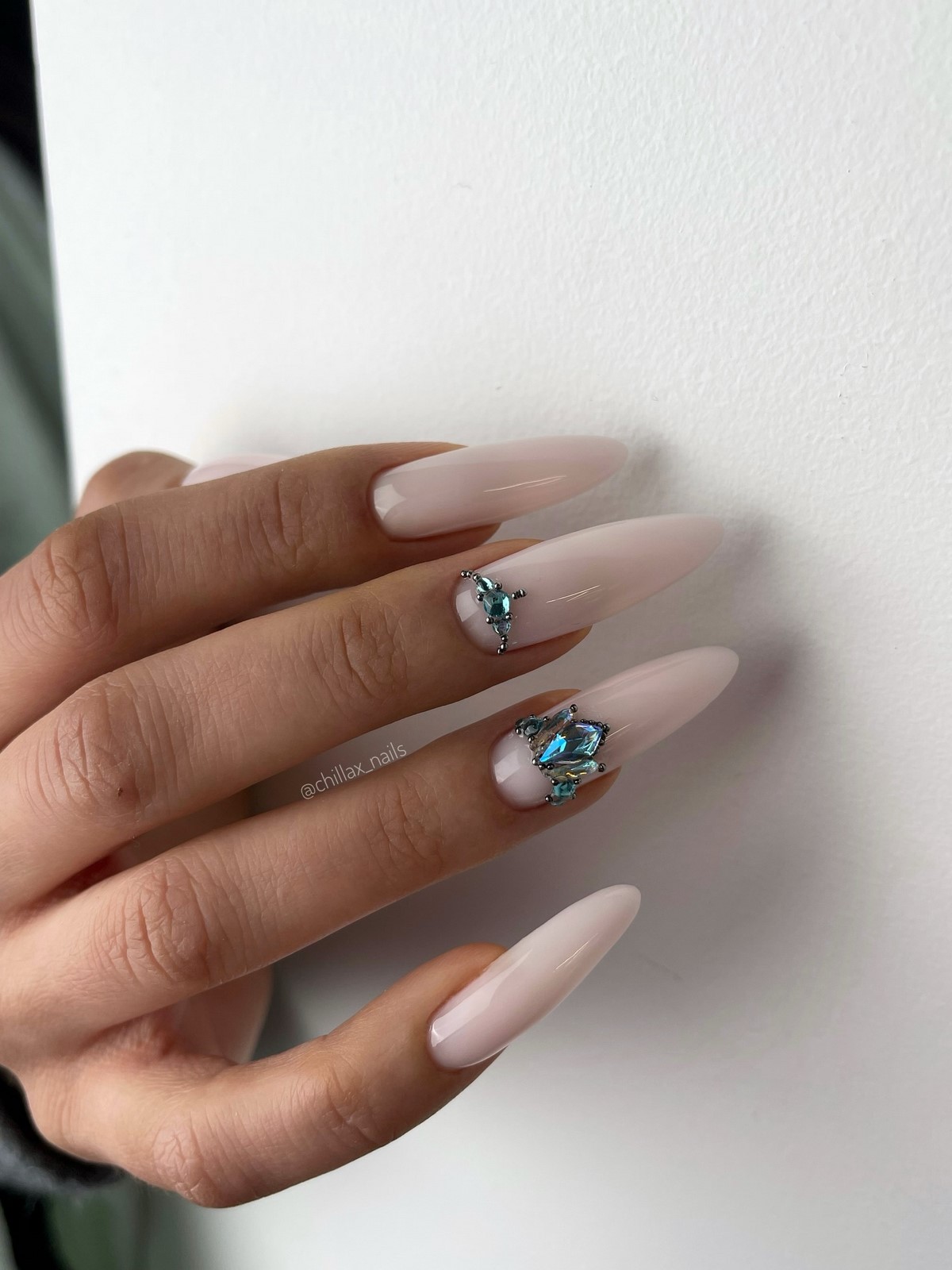 Маникюр 2026: форма ногтей, которая выглядит современнее всего