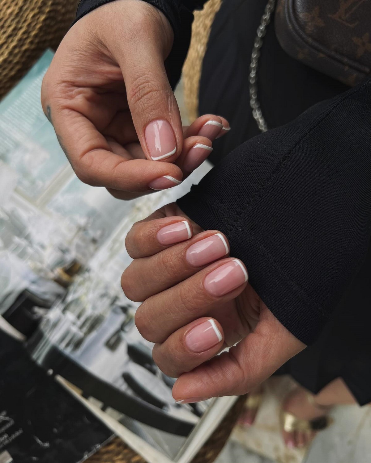 Тонкий френч 2026: как изменился привычный маникюр