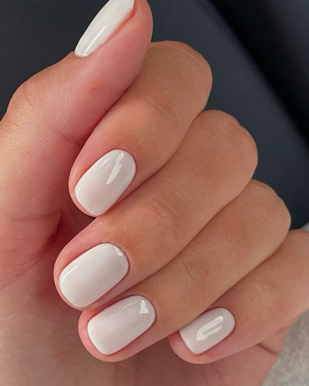 Маникюр, который выглядит аккуратно без усилий и всегда уместен