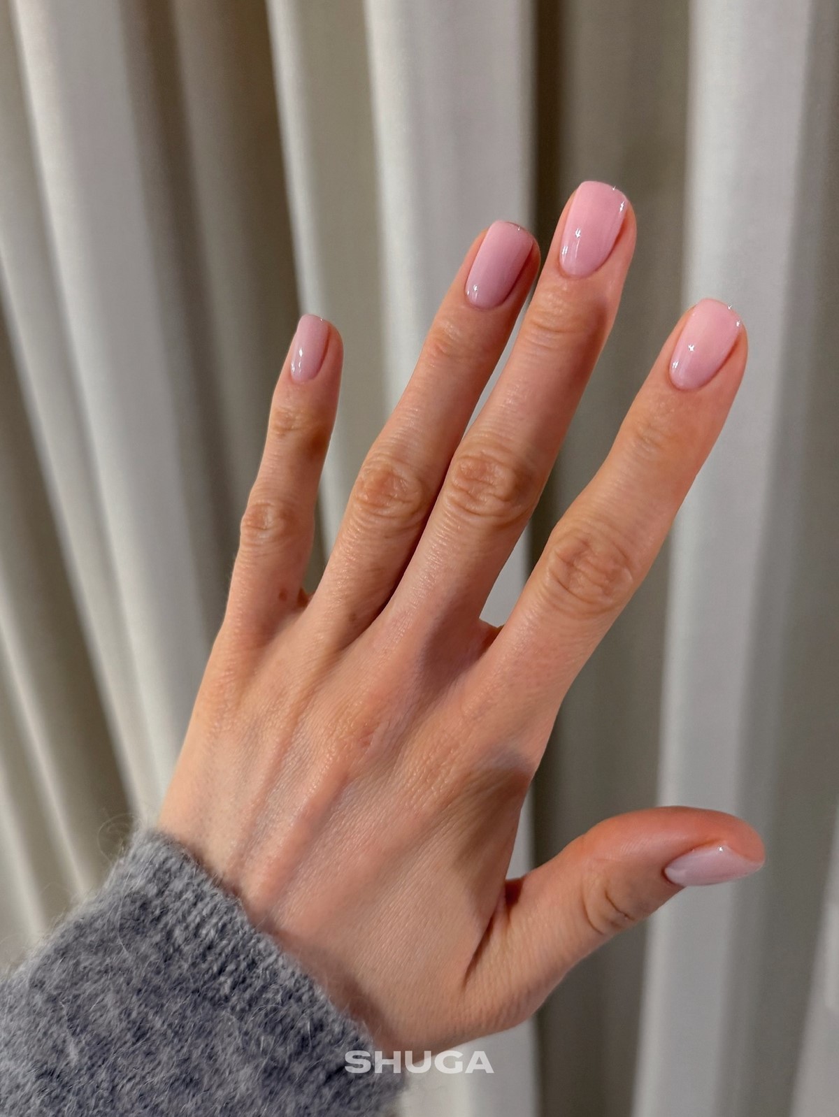 Маникюр, который выглядит аккуратно без усилий и всегда уместен