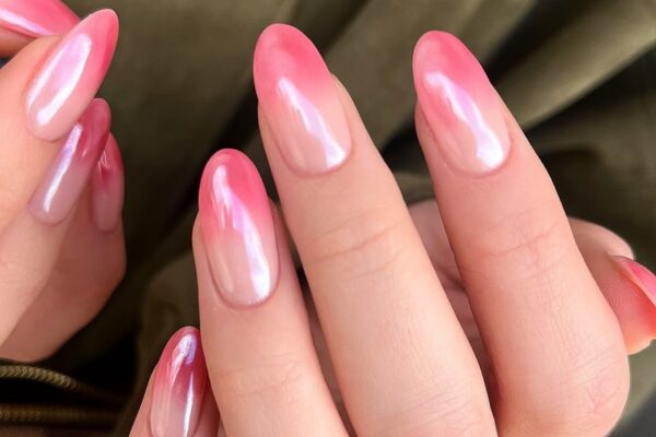 Soft chrome маникюр: мягкий хром на ногтях без резкого блеска