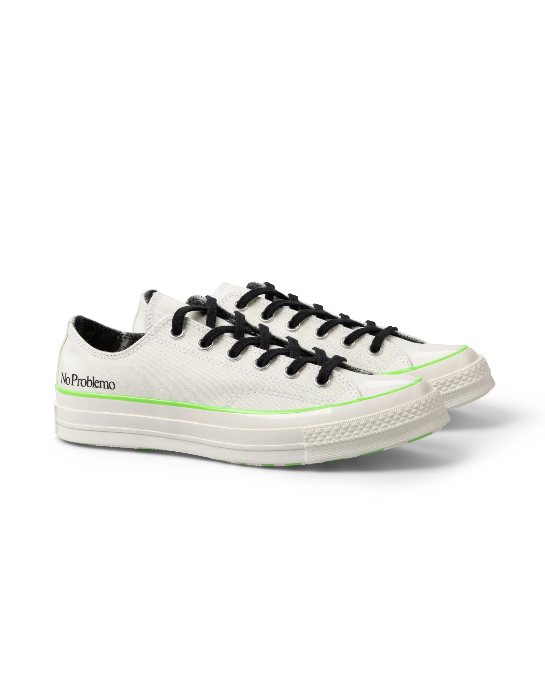 Белые низкие Chuck 70 No Problemo x Converse с черными шнурками и флуоресцентной зеленой полосой