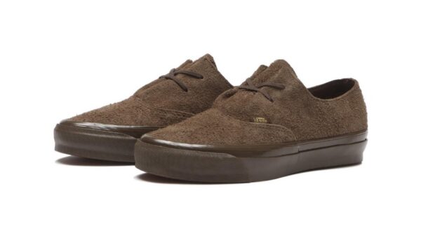 Vans пересобрал свои первые кеды из цельного куска кожи
